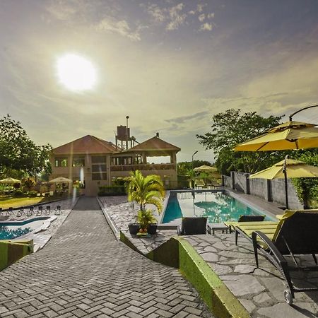 Santa Maria Hotel Entebbe Eksteriør billede