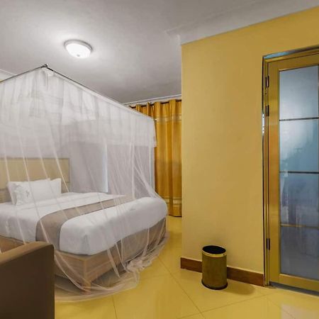 Santa Maria Hotel Entebbe Eksteriør billede